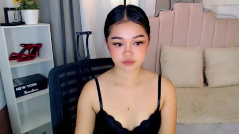 roxxy_blossom online show from September 2025 02:38:01 AM