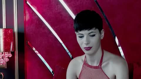 Roxy online show from October 2025 04:15:02 PM