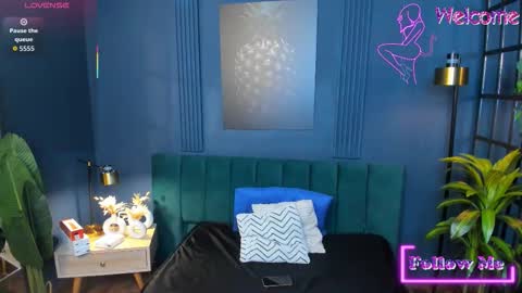 Roxy hell online show from February 2026 01:04:02 PM