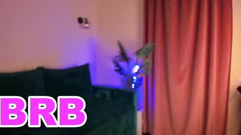 roxy_riot_ online show from February 2025 04:37:01 AM