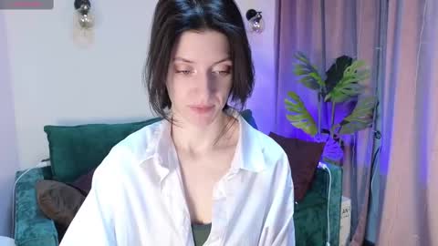 roxy_riot_ online show from February 2025 01:23:02 AM