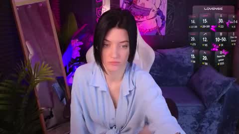 roxy_riot_ online show from November 2025 02:11:01 AM