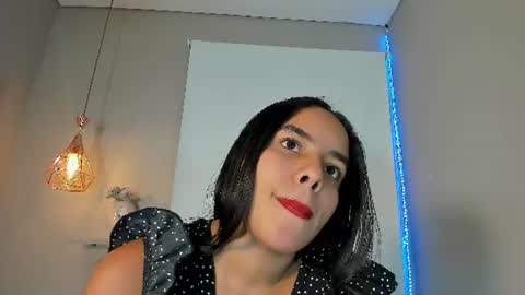 Snapshot of roxy_stone1 chatting on June 2026 07:12:02 PM roxy_stone1 online show from June 2026 07:12:02 PM