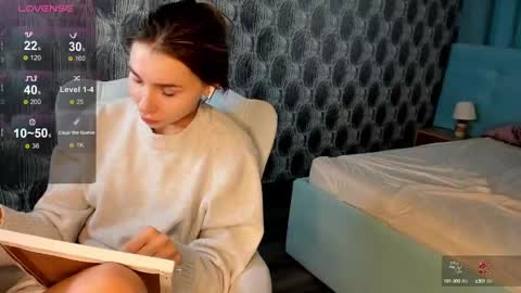 Snapshot of roxy_the_daedevill chatting on February 2025 11:01:02 AM roxy_the_daedevill online show from February 2025 11:01:02 AM