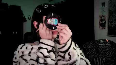 Snapshot of roxy_toxic chatting on February 2026 12:49:01 AM Roxy Independient model Help me to reach 50 thumbs up online show from February 2026 12:49:01 AM