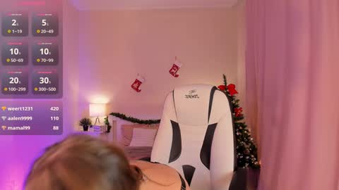 Roxy follow me online show from December 2024 05:40:02 PM