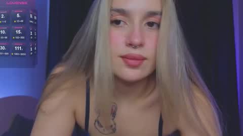 Roxy online show from September 2025 07:58:02 PM