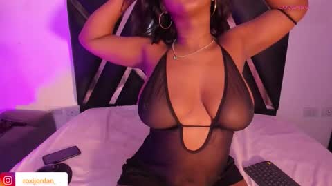 Roxxy Queen online show from October 2025 10:57:02 AM