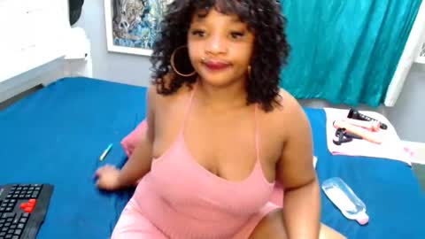 ROXYLUVXXX online show from February 2026 11:11:02 PM