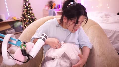 roxysuh online show from December 2024 07:44:02 AM