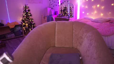 roxysuh online show from December 2024 10:47:02 AM