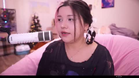 roxysuh online show from September 2025 06:46:01 AM