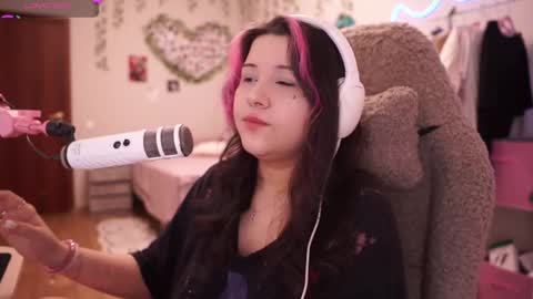 roxysuh online show from April 2026 07:09:01 AM