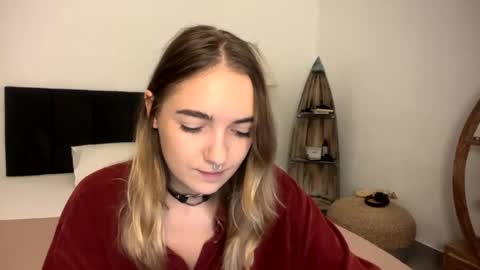 Roxy online show from April 2026 01:34:01 PM