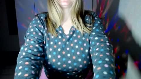 Cameron online show from January 2025 04:17:01 PM