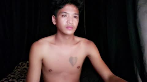 Snapshot of royaltyfvcker chatting on June 2026 01:17:02 PM Prince and Princess online show from June 2026 01:17:02 PM