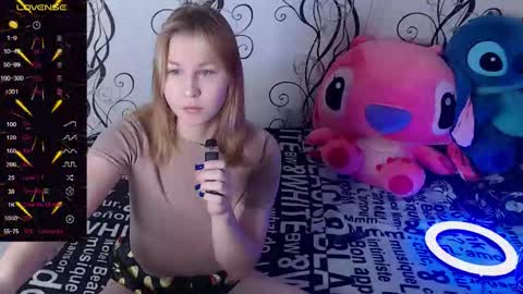 angela online show from October 2025 07:17:02 AM