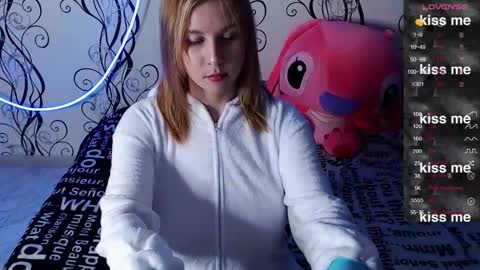 angela online show from October 2025 03:34:01 PM