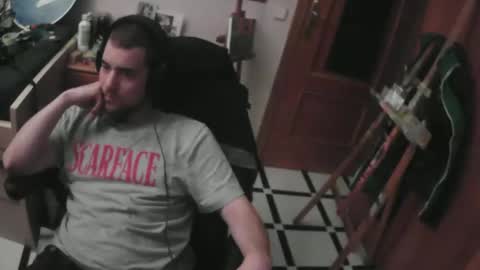 royer04 online show from September 2025 12:16:01 AM