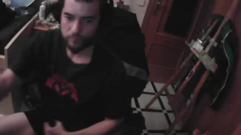 royer04 online show from October 2025 10:08:02 PM