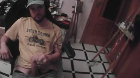 royer04 online show from October 2025 11:05:01 PM