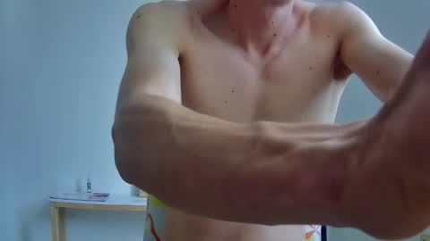 Snapshot of royyourtoy chatting on September 2025 07:57:02 PM Roy online show from September 2025 07:57:02 PM