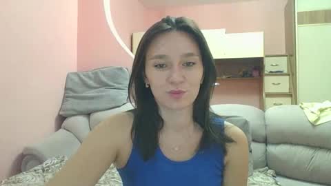 Snapshot of roza05x chatting on September 2025 05:45:01 PM Roza05x online show from September 2025 05:45:01 PM