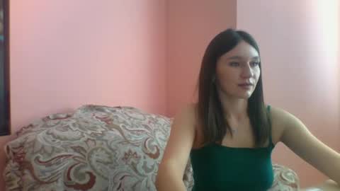 Snapshot of roza05x chatting on November 2025 09:53:02 AM Roza05x online show from November 2025 09:53:02 AM