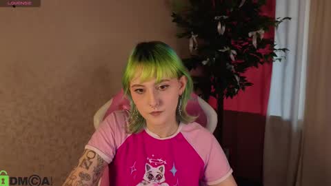 Snapshot of roziett_belle chatting on January 2026 09:25:01 AM Roziett online show from January 2026 09:25:01 AM