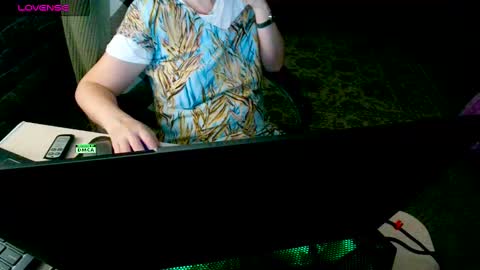 Natlya online show from January 2025 05:59:02 PM