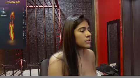 Snapshot of rubi_boobs_ chatting on February 2025 04:45:02 PM Rubi online show from February 2025 04:45:02 PM