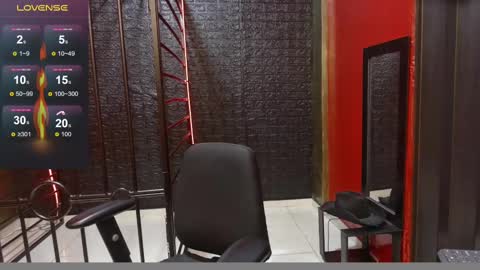 Snapshot of rubi_boobs_ chatting on February 2025 05:10:02 PM Rubi online show from February 2025 05:10:02 PM