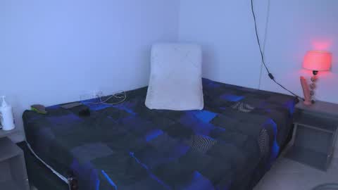 rubi rouss  instagran and X or tw  FAV VIBES11  9 33  101 moan and explode my balls online show from September 2025 01:16:01 AM