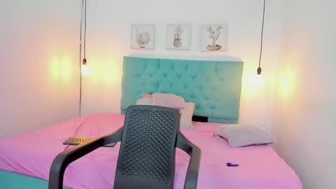 Rubii online show from December 2024 11:01:02 PM