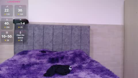 Snapshot of ruby__redd chatting on December 2025 07:43:01 PM Ruby and Vanie online show from December 2025 07:43:01 PM