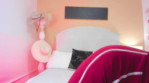 ruby_rogers_ online show from February 2026 11:32:01 AM