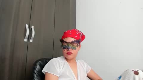 Snapshot of rubysexybell chatting on April 2026 06:09:01 PM rubysexybell online show from April 2026 06:09:01 PM