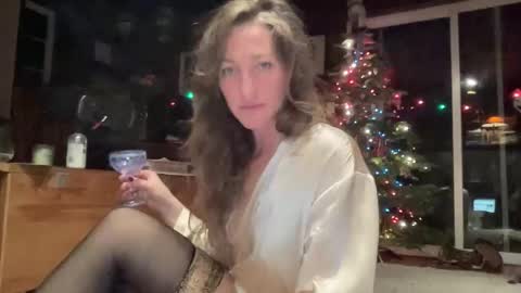 rubywavesback online show from November 2025 06:27:01 AM