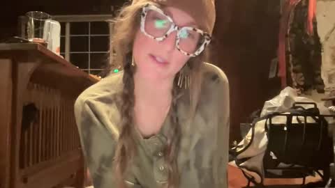 Snapshot of rubywavesback chatting on December 2025 05:02:01 AM rubywavesback online show from December 2025 05:02:01 AM