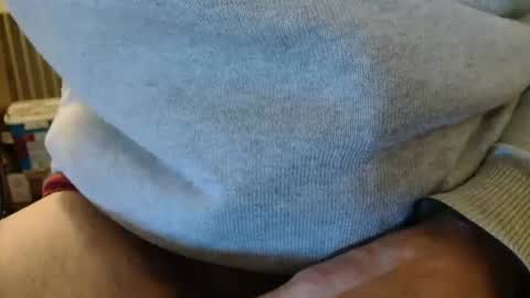 Snapshot of rudi_rudi_rudi_rudi chatting on February 2025 03:09:01 PM rudi_rudi_rudi_rudi online show from February 2025 03:09:01 PM