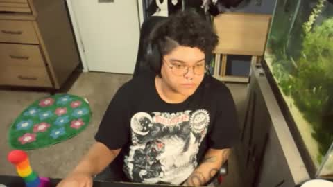 Snapshot of rudyrebel chatting on February 2026 05:27:02 AM Rudy hehim online show from February 2026 05:27:02 AM