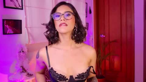 Rue online show from January 2026 06:35:01 PM