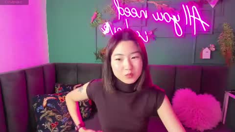 Snapshot of runi_asian chatting on June 2026 01:32:01 AM Runi online show from June 2026 01:32:01 AM