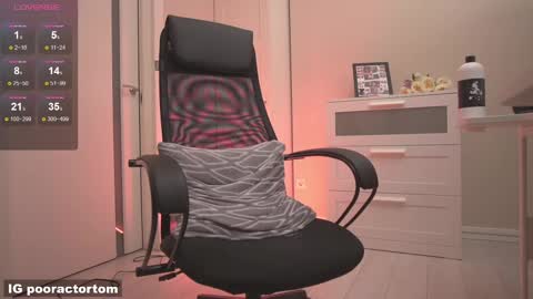 Adam online show from February 2025 08:11:01 PM