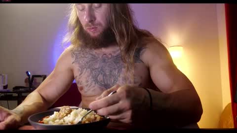 Paul online show from September 2025 09:40:02 PM