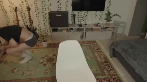 rusbradpitt online show from December 2025 03:30:01 PM