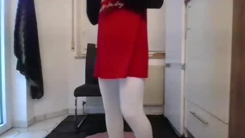 Ruskinni online show from February 2025 03:05:01 PM