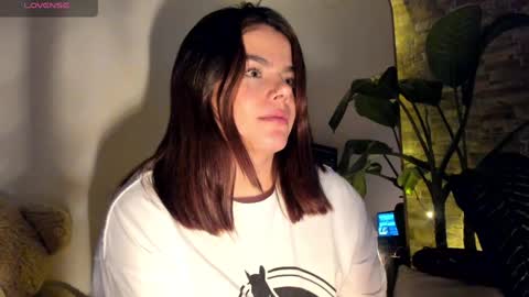 Lorenn online show from December 2024 02:10:02 AM