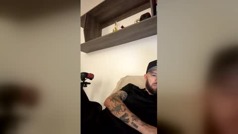 russo_fox online show from May 2026 02:28:01 AM