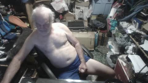 Russtenail21 online show from September 2025 08:11:02 PM